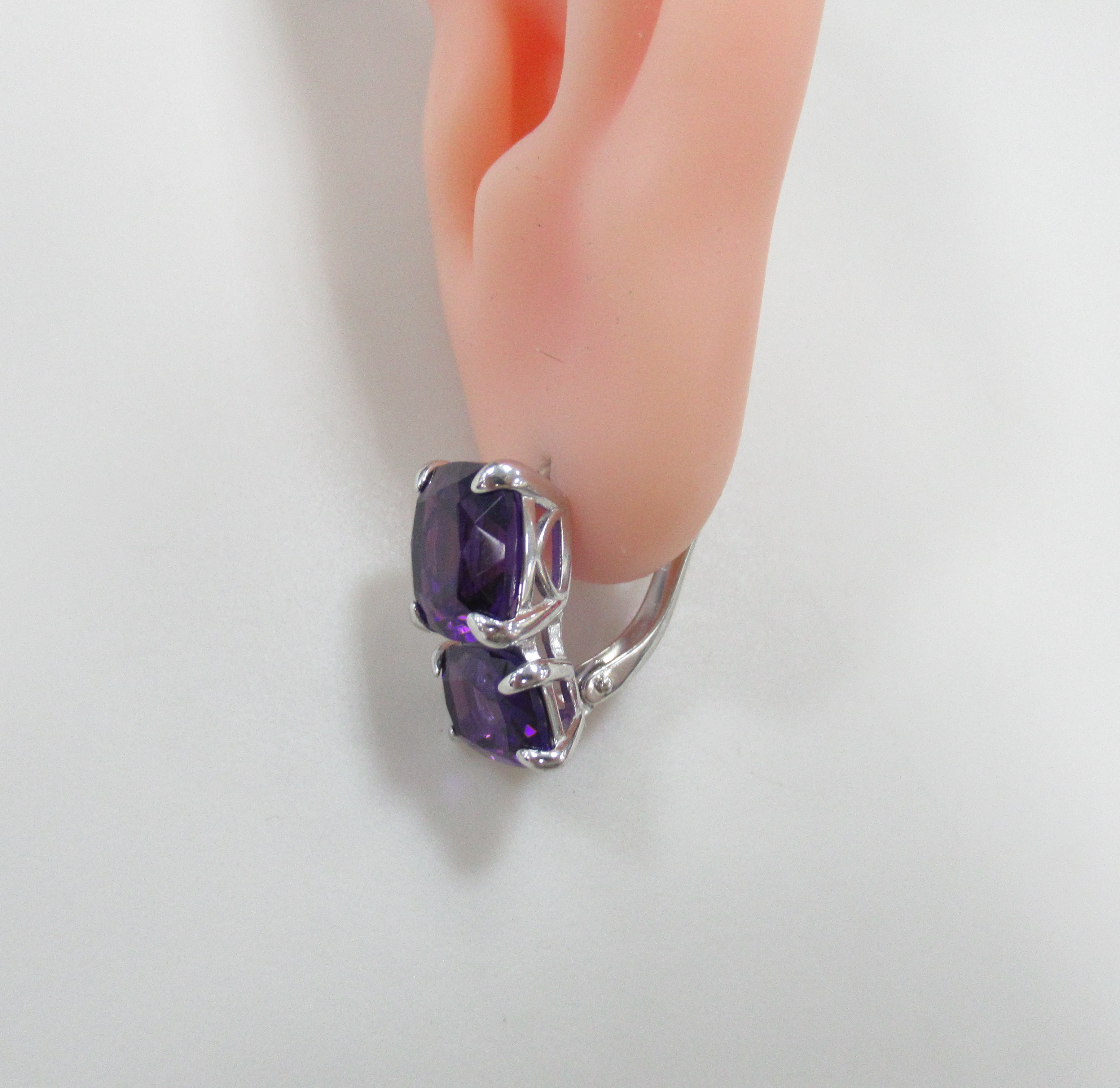 Серебряные серьги с аметистами